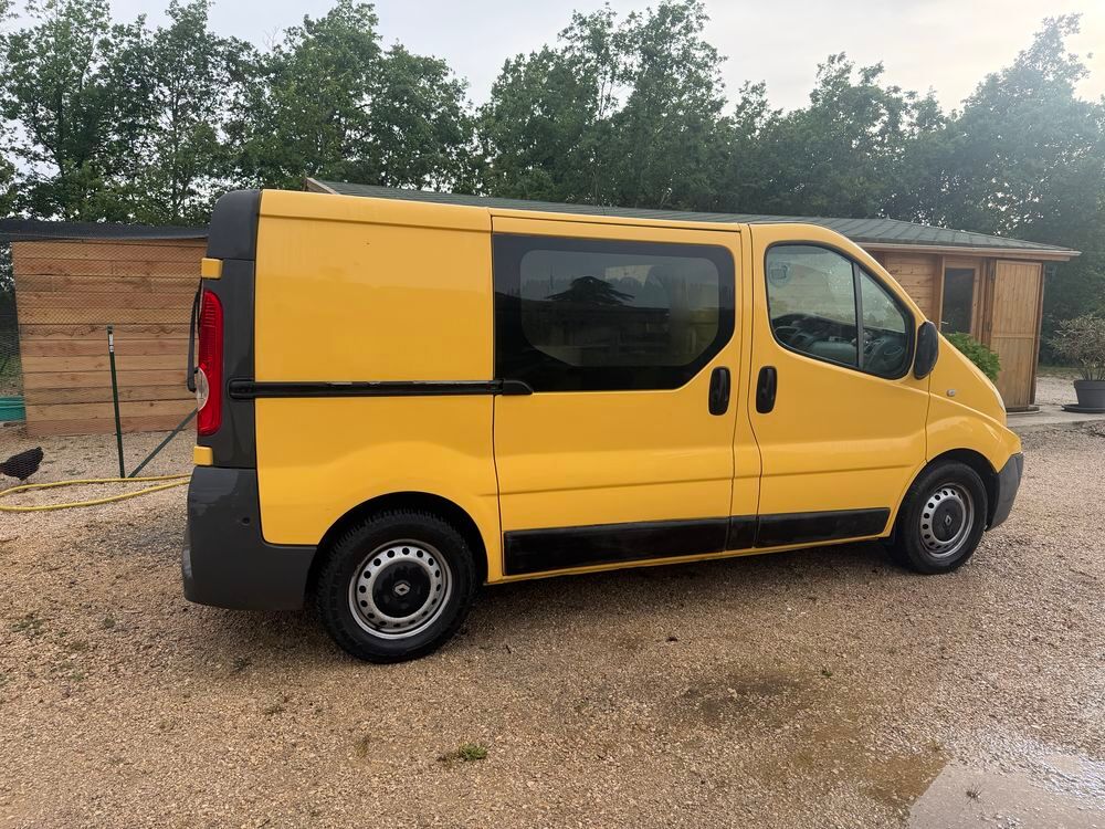 Trafic TRAFIC FGN DCI 90 L1H1 1200 KG CONFORT EURO 5 2013 occasion 82800 Va&iuml;ssac