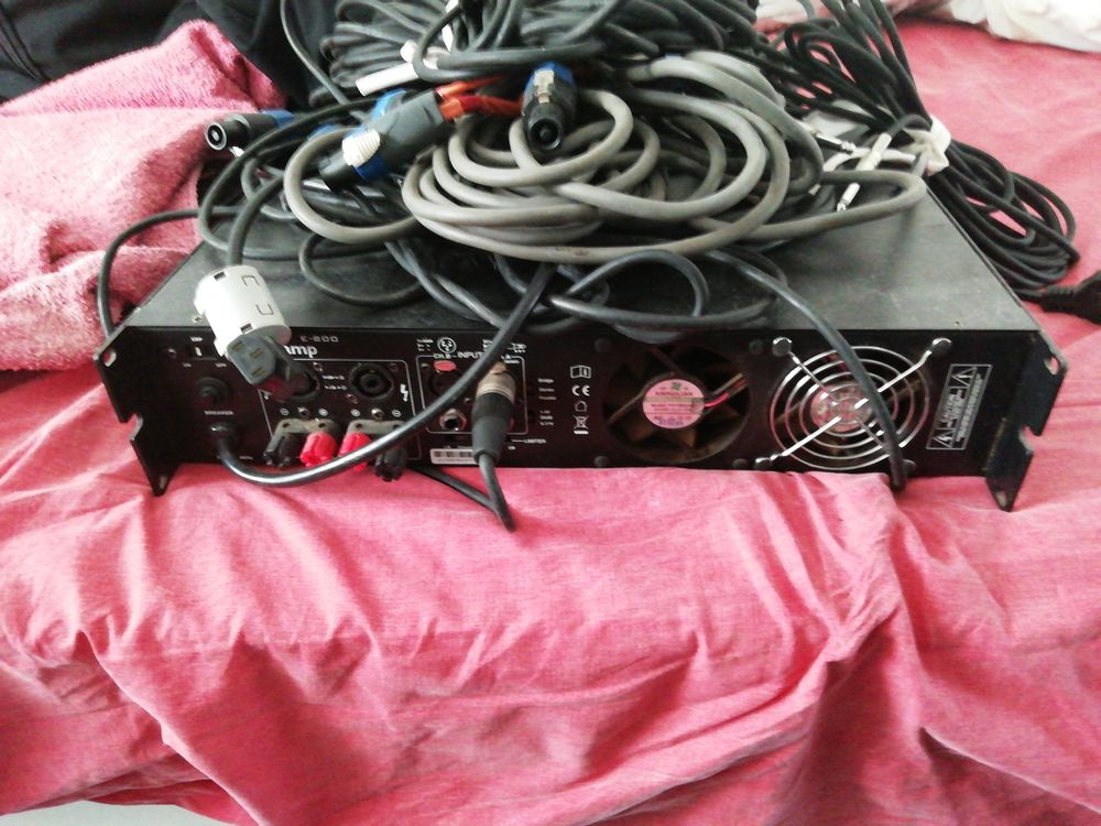 The t. Amp 800 + cable Audio et hifi