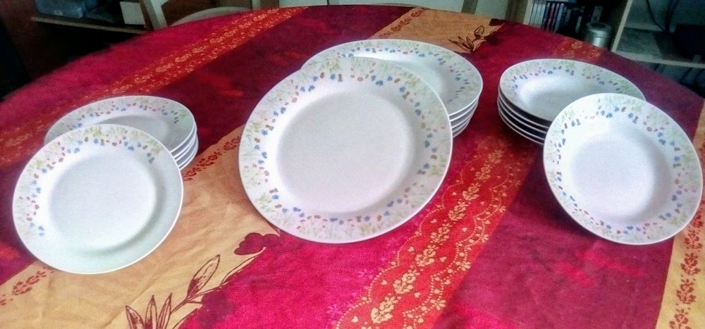 Service 18 Assiettes Electroménager