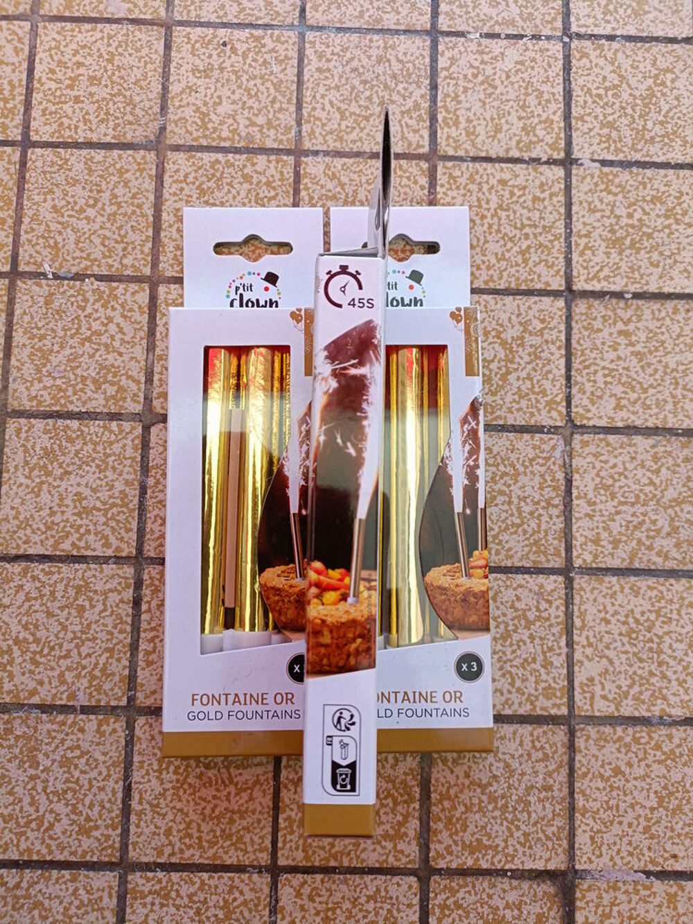PACK DE 4 X LOT DE 3 FONTAINES DE F&Ecirc;TE-OR Décoration