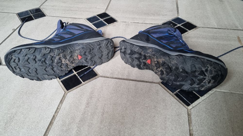 Chaussures de randonn&eacute;e Salomon T42 Chaussures