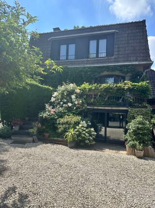  Maison à vendre 11 pièces 180 m²