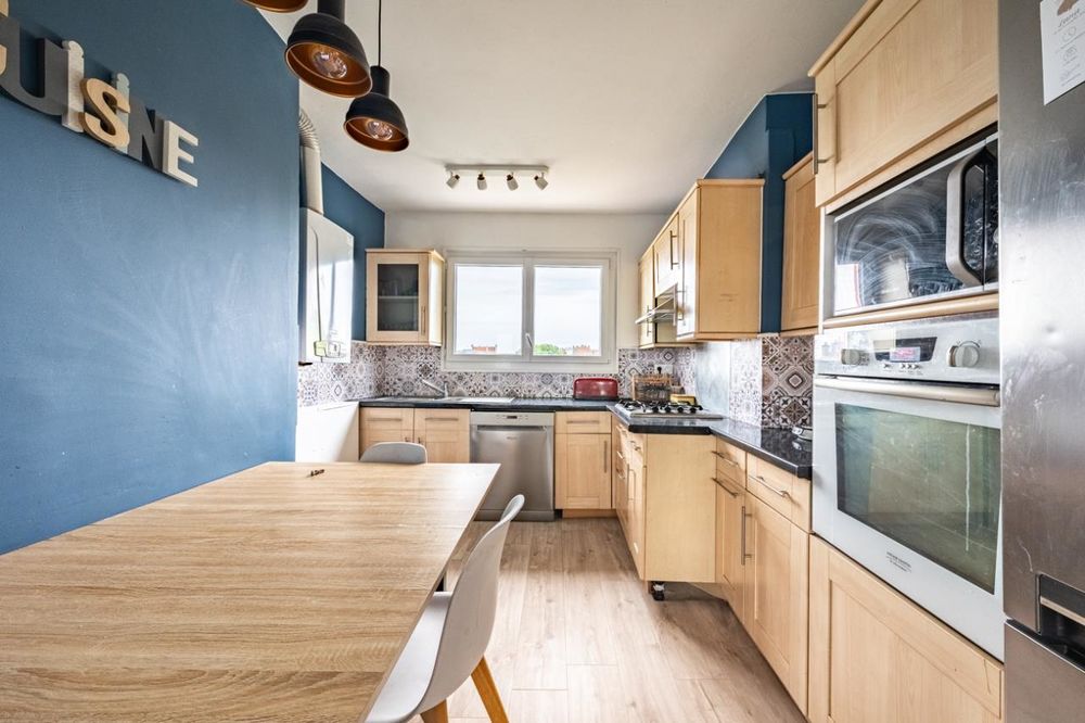 vente Appartement - 5 pièce(s) - 70 m² Dijon (21000)