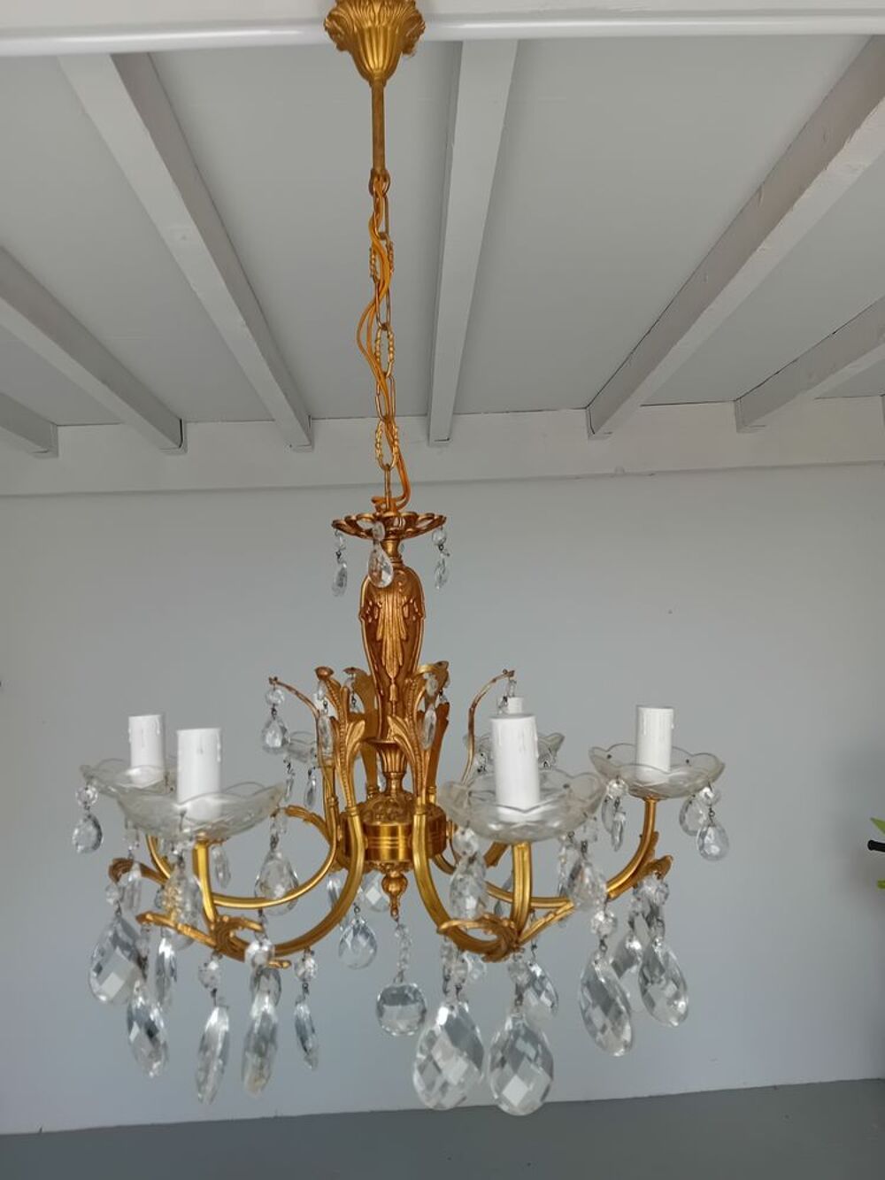  lustre &agrave; pendeloques en cristal Décoration