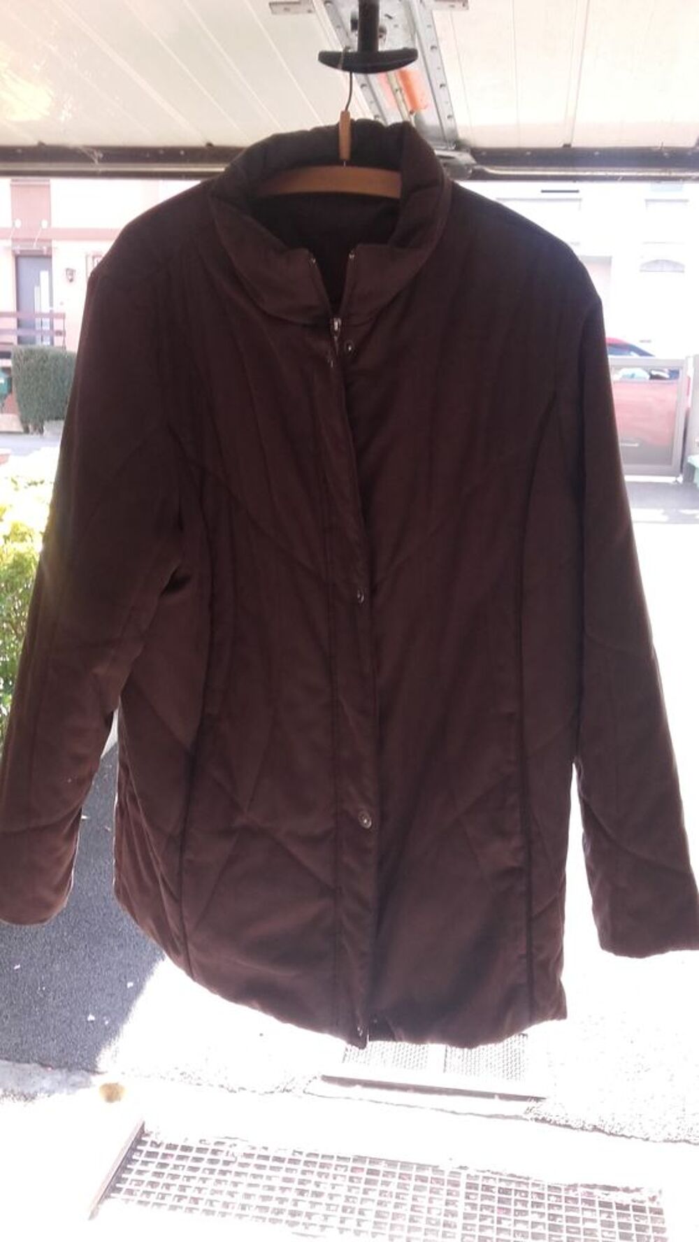 Veste marron marque Bellasoft taille 46. Vêtements