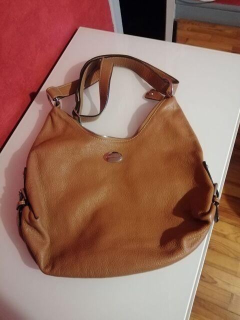 Sac bandoulière Mac douglas en cuir Saint-Etienne (42)