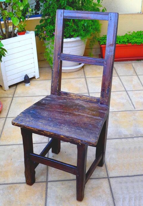 Ancienne chaise rustique ( idéale en décoration ) 49 Cagnes-sur-Mer (06)