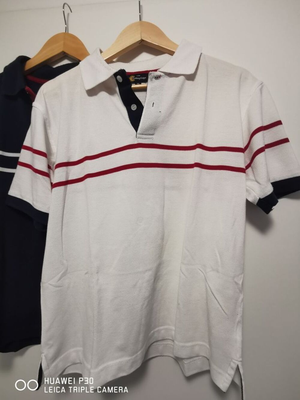 1 lot de polos Cutting-Edge 1 Polo Blanc bandes bleue Reebok Vêtements