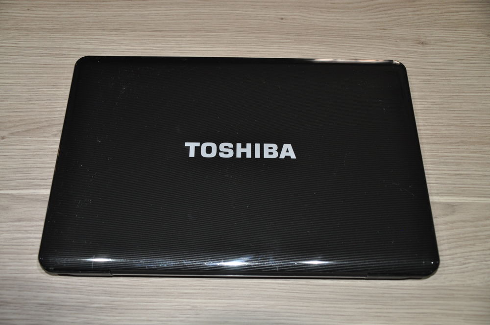 Toshiba Satellite L505-10P de 15,6 pouces Matriel informatique