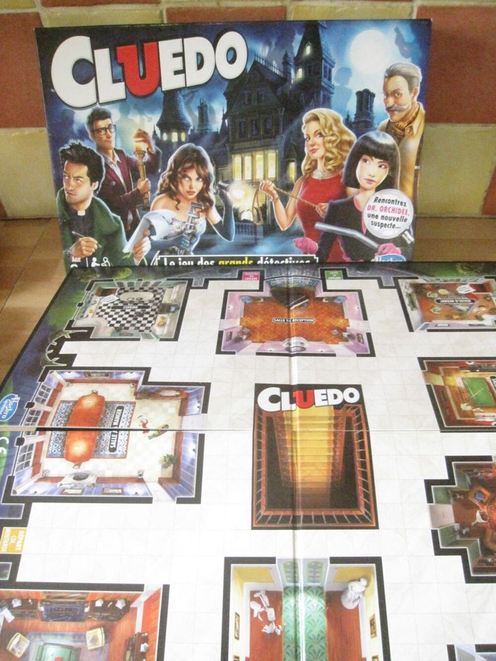 Cluedo jeu hasbro Jeux / jouets