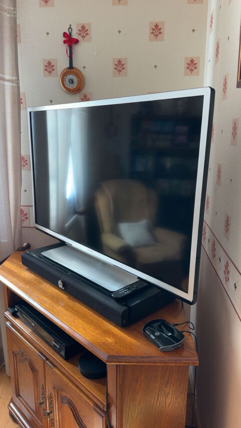 t�leviseur led philips  3d 120 Saint-Porchaire (17)