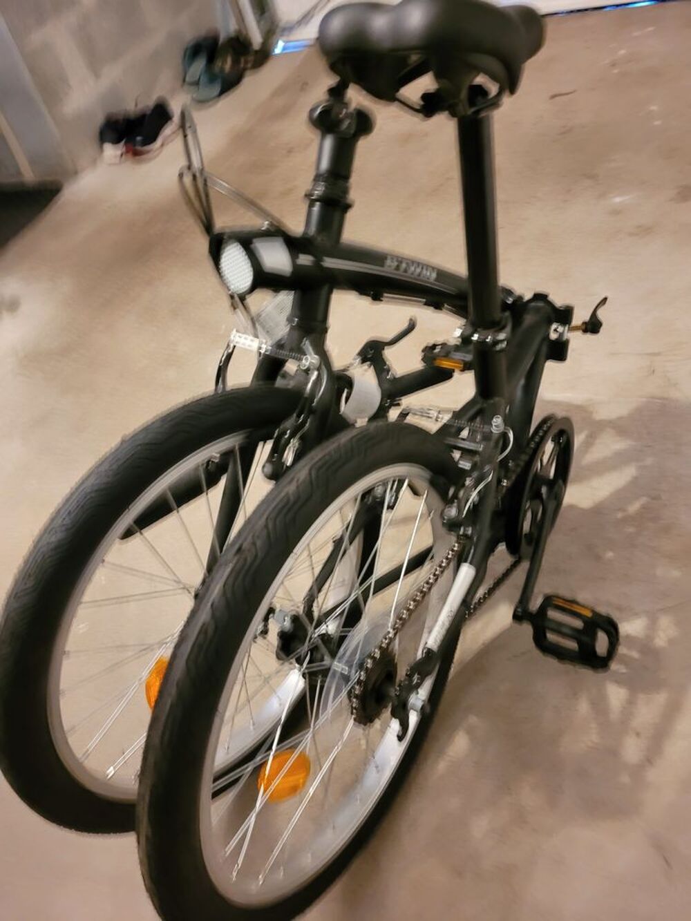 2 v&eacute;los pliants b'win Vélos