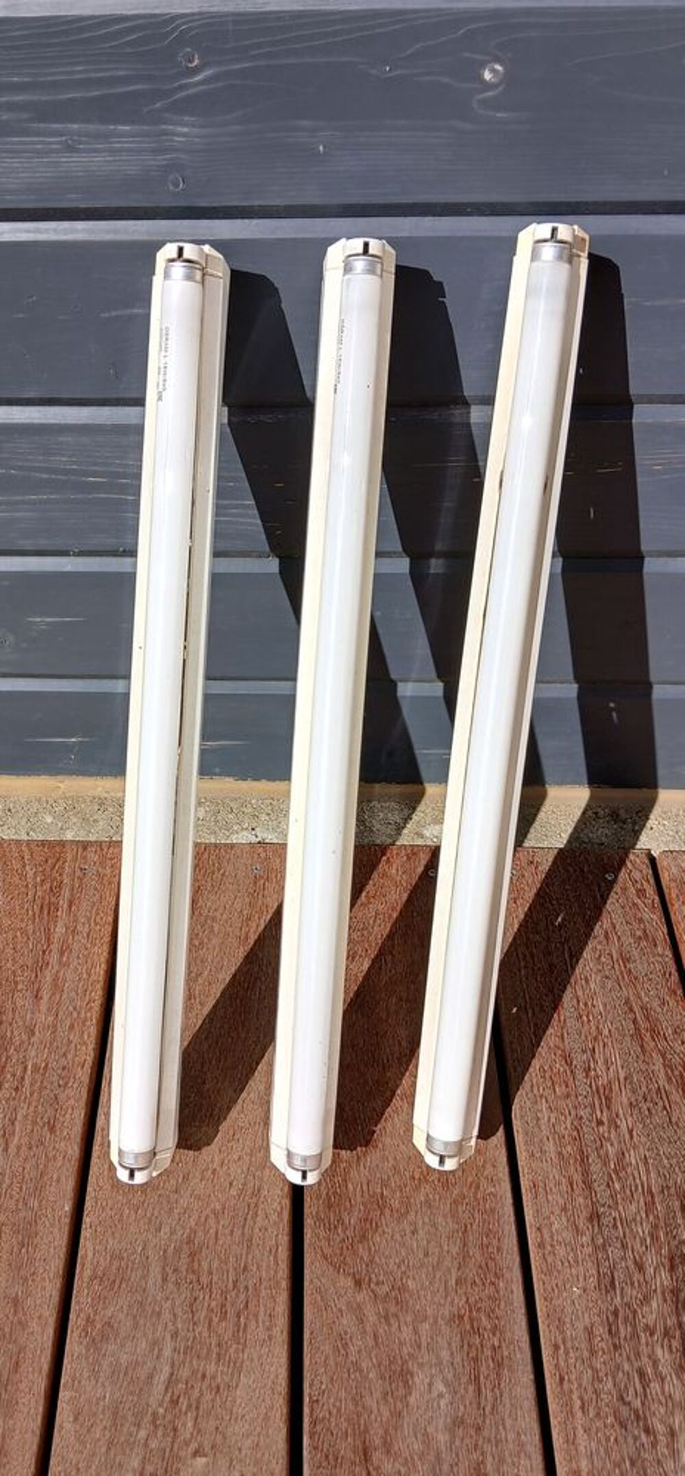 &eacute;clairage tube n&eacute;on Bricolage