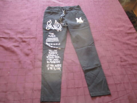 pantalons noir imprimé ou à fleur ou quadrillé rouge noir  0 Talence (33)