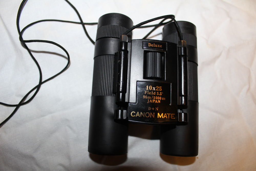 JUMELLES CANON MATE 
Photos/Video/TV