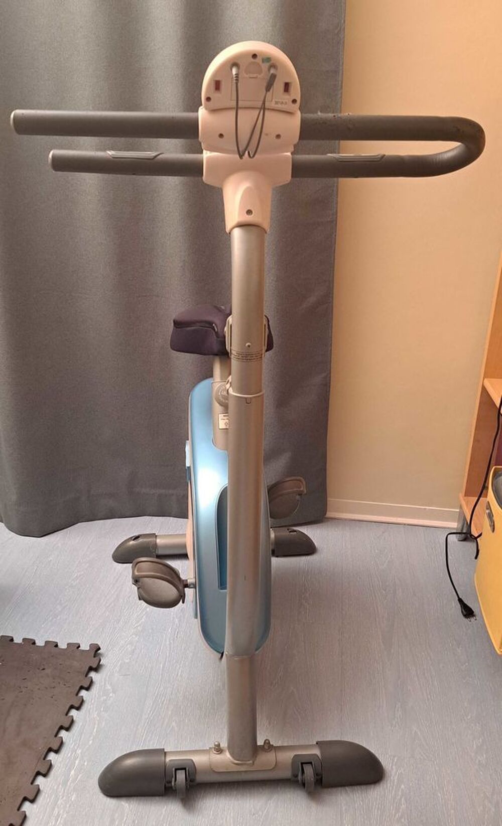 v&eacute;lo d'appartement Domyos VM 460 Sports