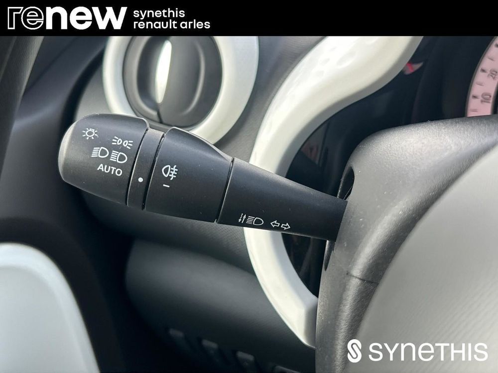 Twingo III E-Tech Equilibre 2023 occasion 13200 Arles