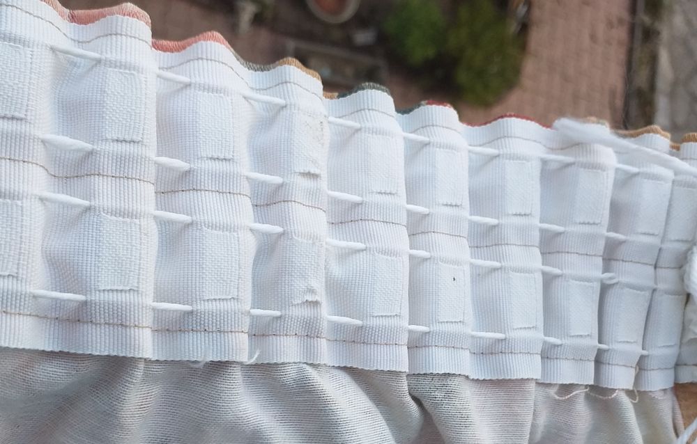 Paire de rideaux &agrave; ruflette, motif grosses fleurs Décoration