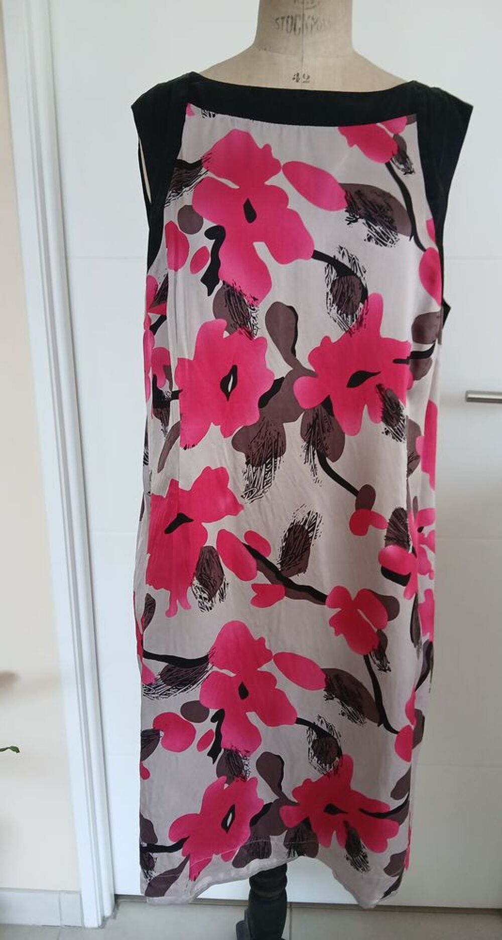Ensemble robe et veste satin Un Jour Ailleurs - taille 46 Vêtements