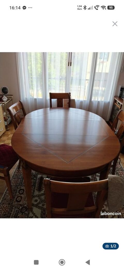 Salle a manger complete Bourbon-l'Archambault (03)