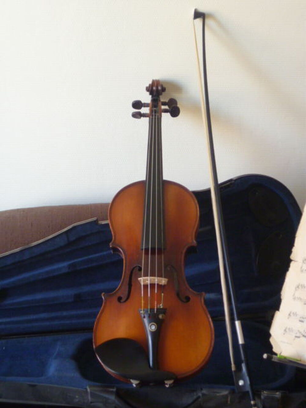Tr&egrave;s beau et rare violon 4/4 ancien Mirecourt complet. Instruments de musique