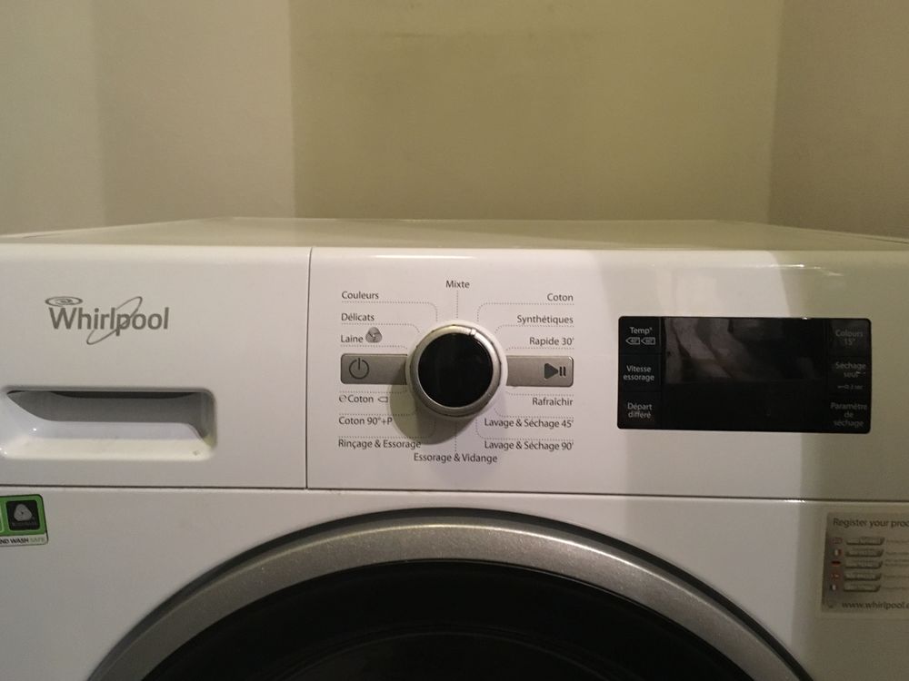 Machine &agrave; laver S&eacute;chante Whirlpool en parfait &eacute;tat Electrom�nager