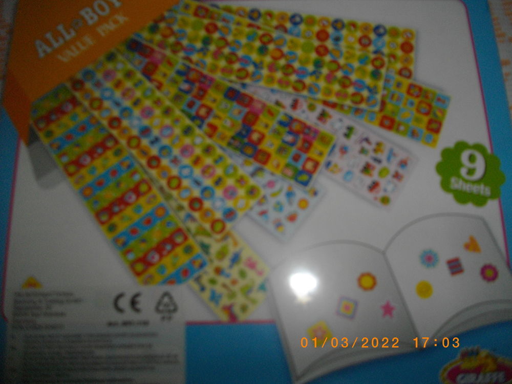 Boite de 1000 stickers autocollants pour enfant Jeux / jouets
