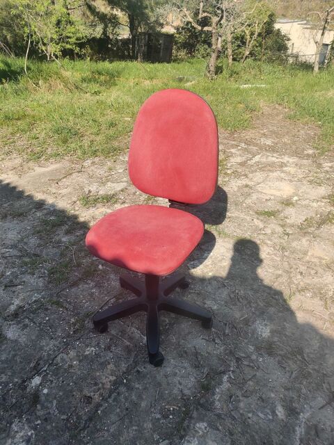 de 2 fauteuils de bureau rouge 20 Nîmes (30)