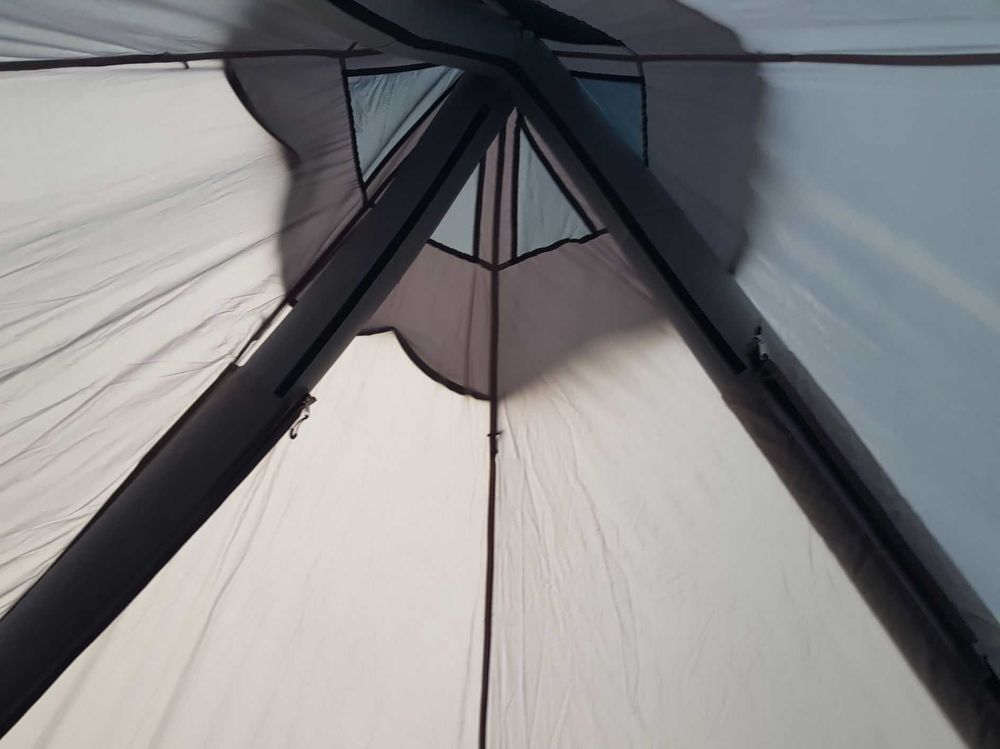 Tente gonflable tipi &agrave; structure gonflable Skandika Tipi Hetta 460 Sports