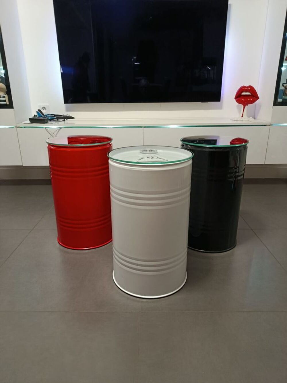 Petites tables tonneaux Meubles