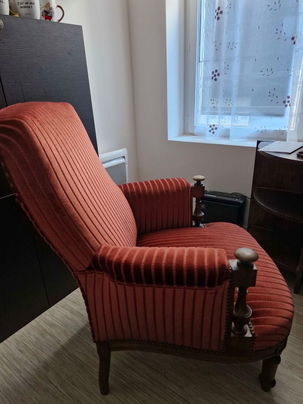 fauteuil en tr&egrave;s bonne &eacute;tat Meubles