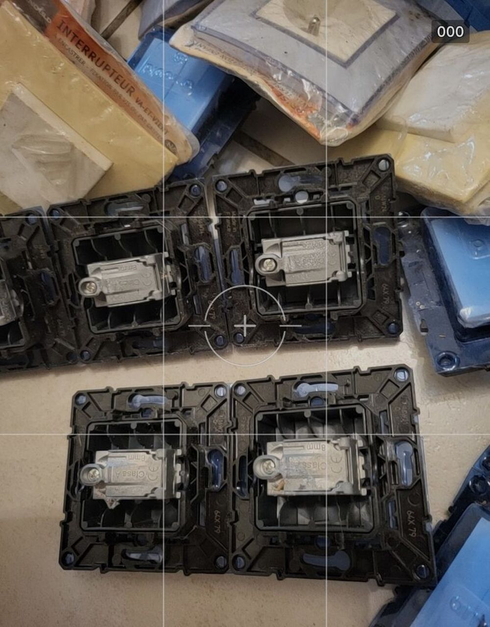 Lot d'interrupteur divers neufs Bricolage