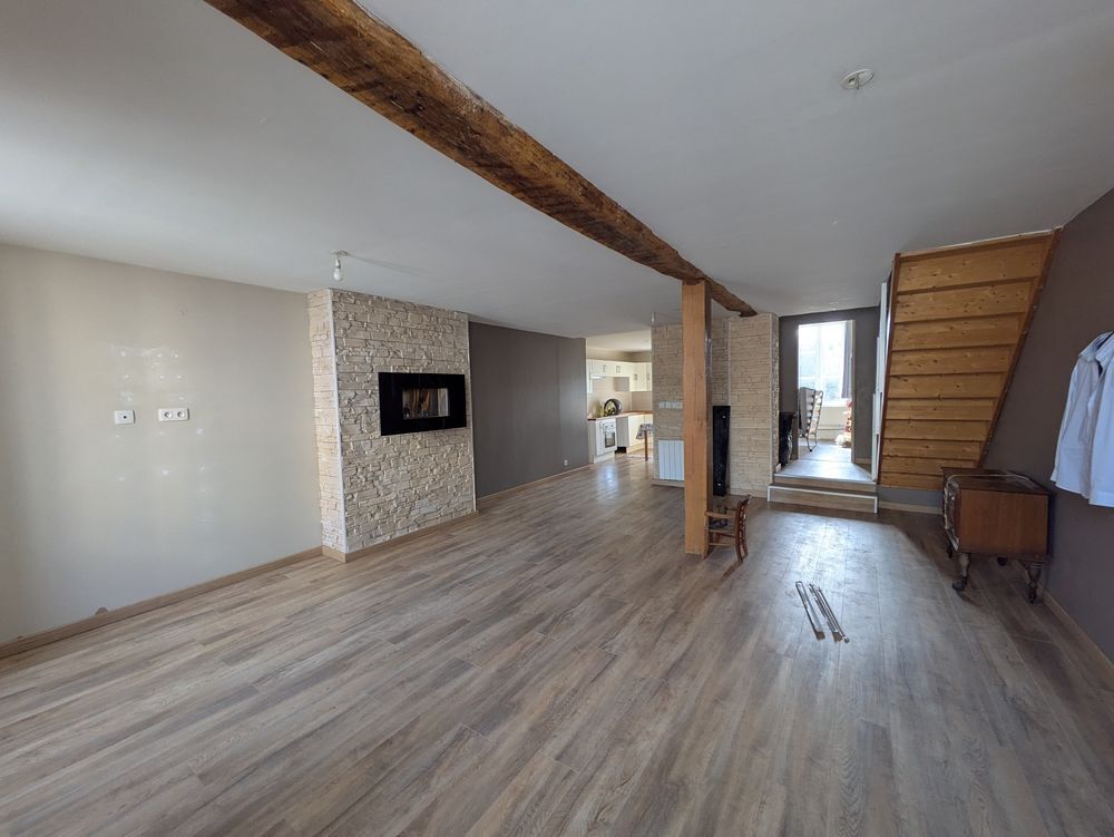 Location Duplex/Triplex 15MNS GARE PASS NAVIGO - MONTEREAU FAULT YONNE 77130 Voulx
