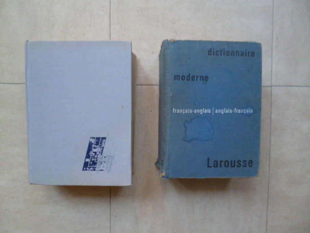 dictionnaires fran&ccedil;ais-anglais+ Larousse+dissertations...zoe Livres et BD