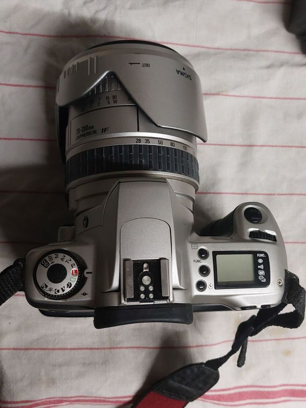 Appareil photo Canon Eos 300 avec tous les accessoires. Photos/Video/TV