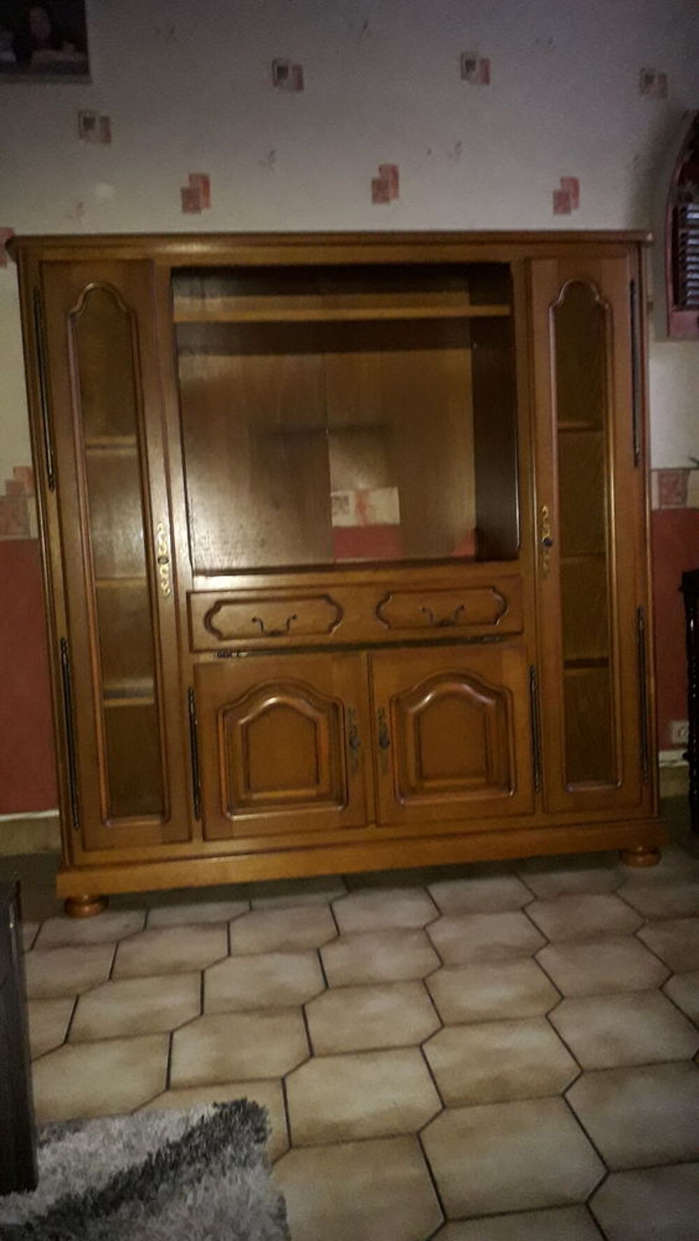 meuble t&eacute;l&eacute; Meubles