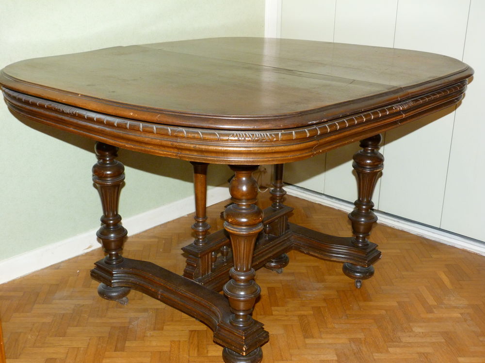 TABLE CHENE ET 4 CHAISES Meubles