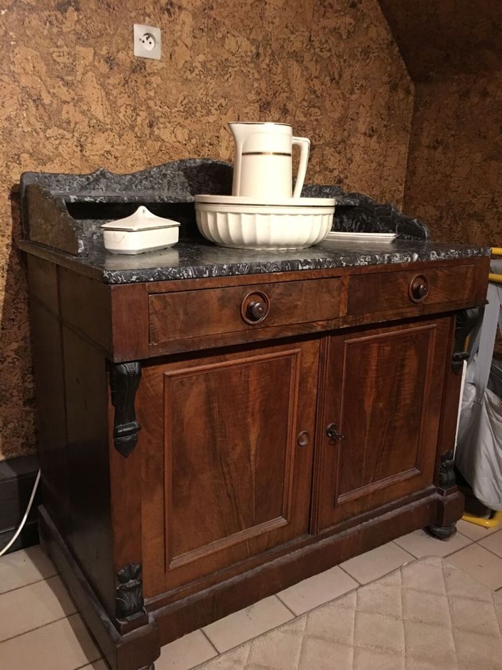 mobilier de sale de bain
buffet salle &agrave; manger
table 
poup&eacute;e Meubles