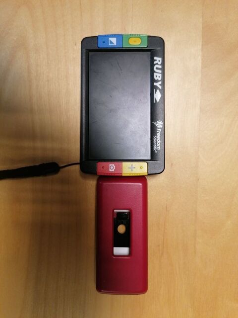 Videoloupe pour malvoyants avec chargeur et pochette 150 Versailles (78)