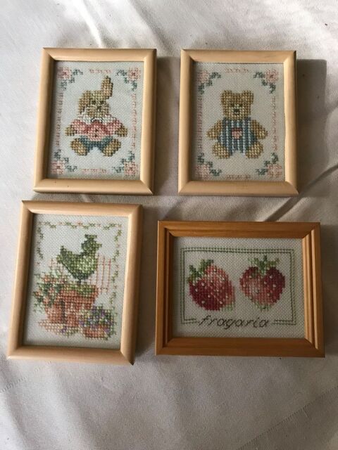 8 petits tableaux sous verre 6 Vincennes (94)