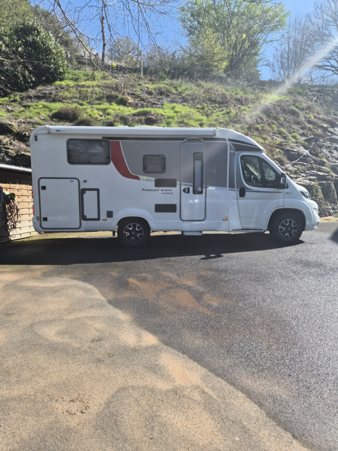 B&Uuml;RSTNER Camping car 2020 occasion Grand-Vabre 12320