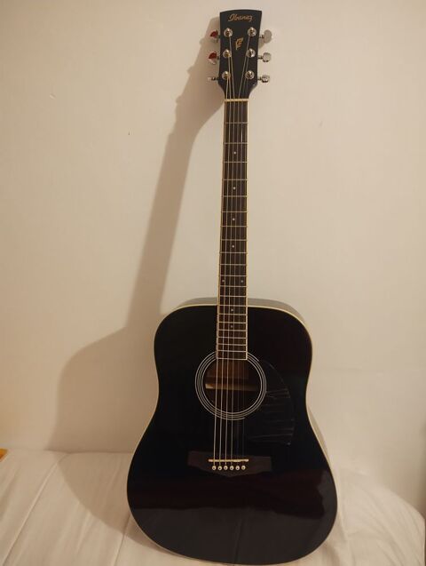 Guitares sèche IBANEZ 100 Les Adrets-de-l'Estérel (83)