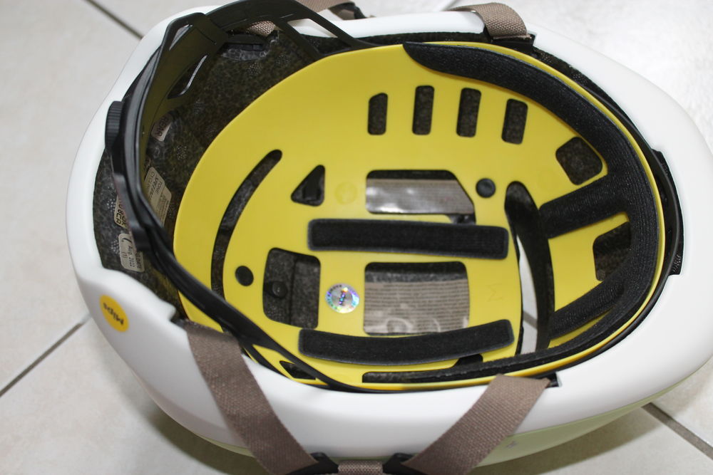 Casque v&eacute;lo - Neuf - Specialized Sports