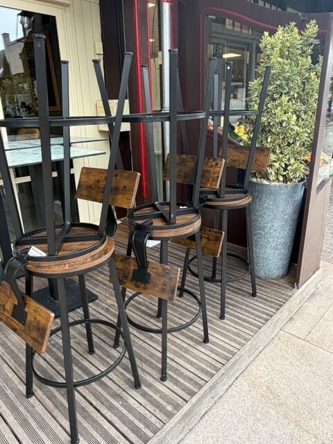 8 tabourets de bar m�tal et bois 120 Houlgate (14)