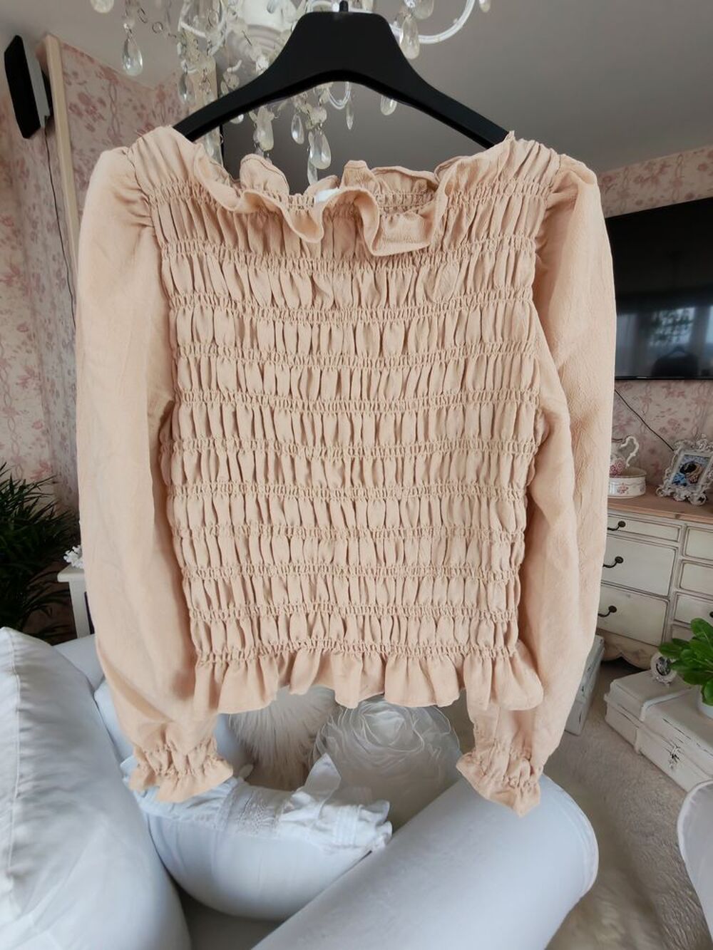 Haut femme beige marque H et M Taille 38 Vêtements