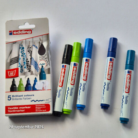 Lot de 5 feutres marqueurs pour dcorations sur textiles Edd 10 Saumur (49)
