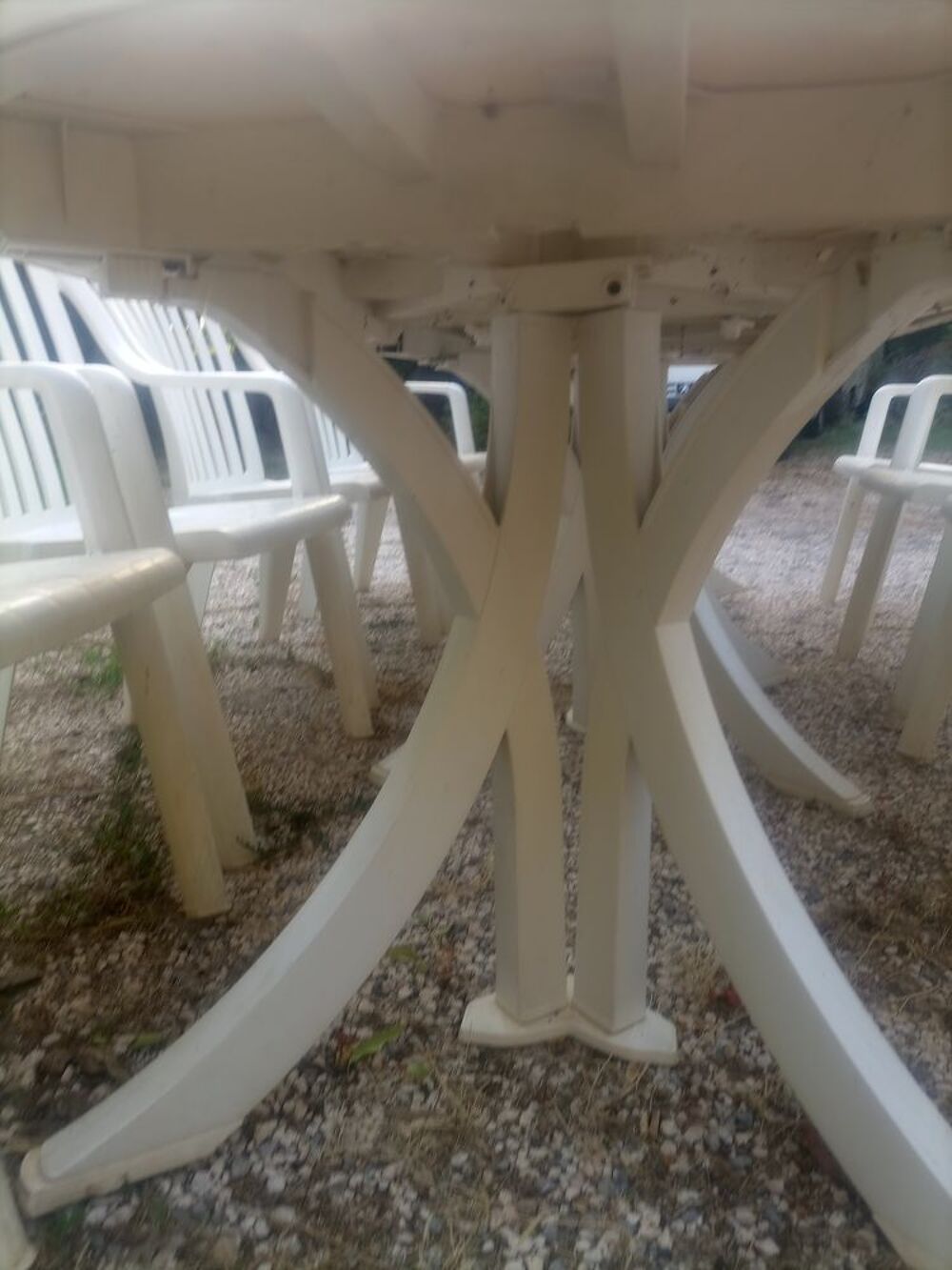 Table et chaises de jardin Meubles