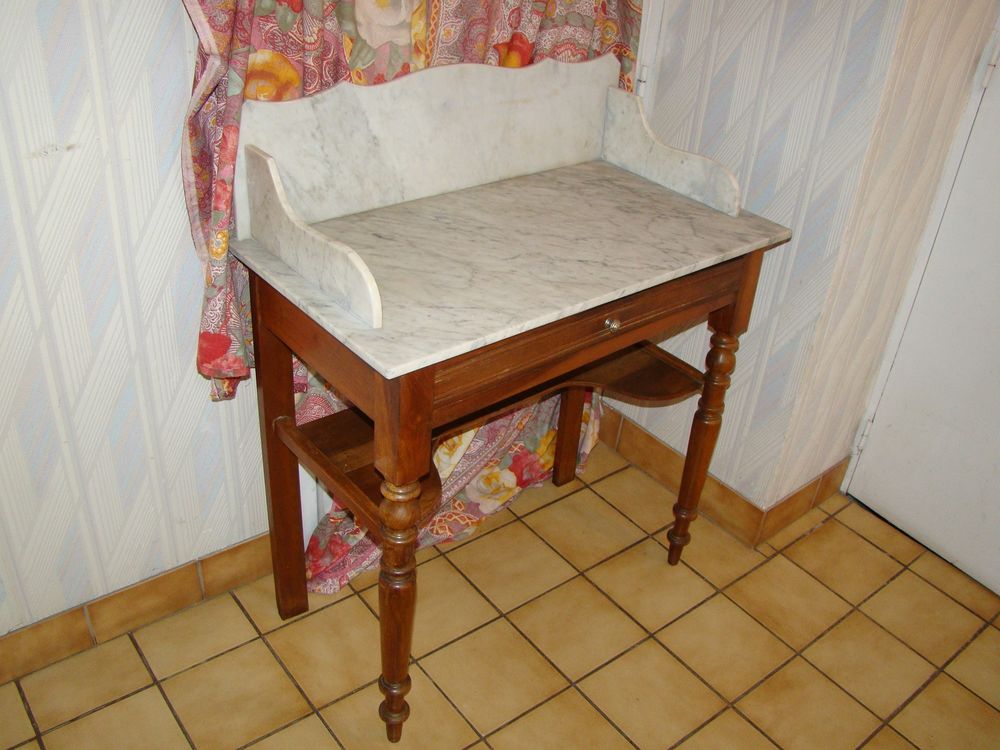 Table de toilette ancienne - Epoque 1900
Meubles