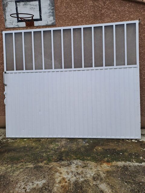 Portail coulissant 3m part 2m50 150 Rasteau (84)