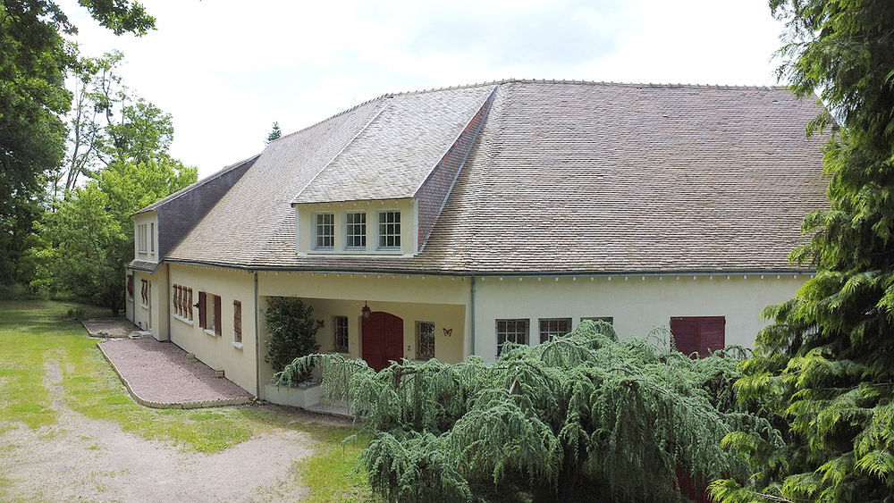 Location Villa Villa de prestige pour seniors - une adresse confidentielle Bourges